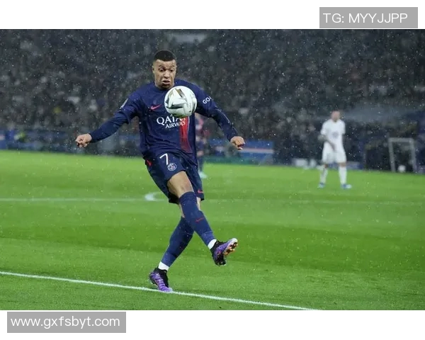 巴黎圣日耳曼确认与尤文图斯就姆巴佩交易达成协议,球队正式宣布签约!