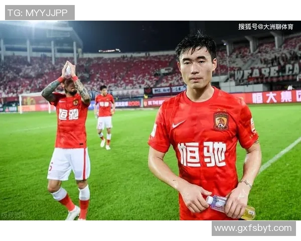 恒大主场胜京城队，重登中超榜首，国内大牌球员表现抢眼